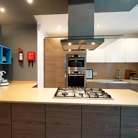 アパート The Where Art Lives セント・ポールズ・ベイ